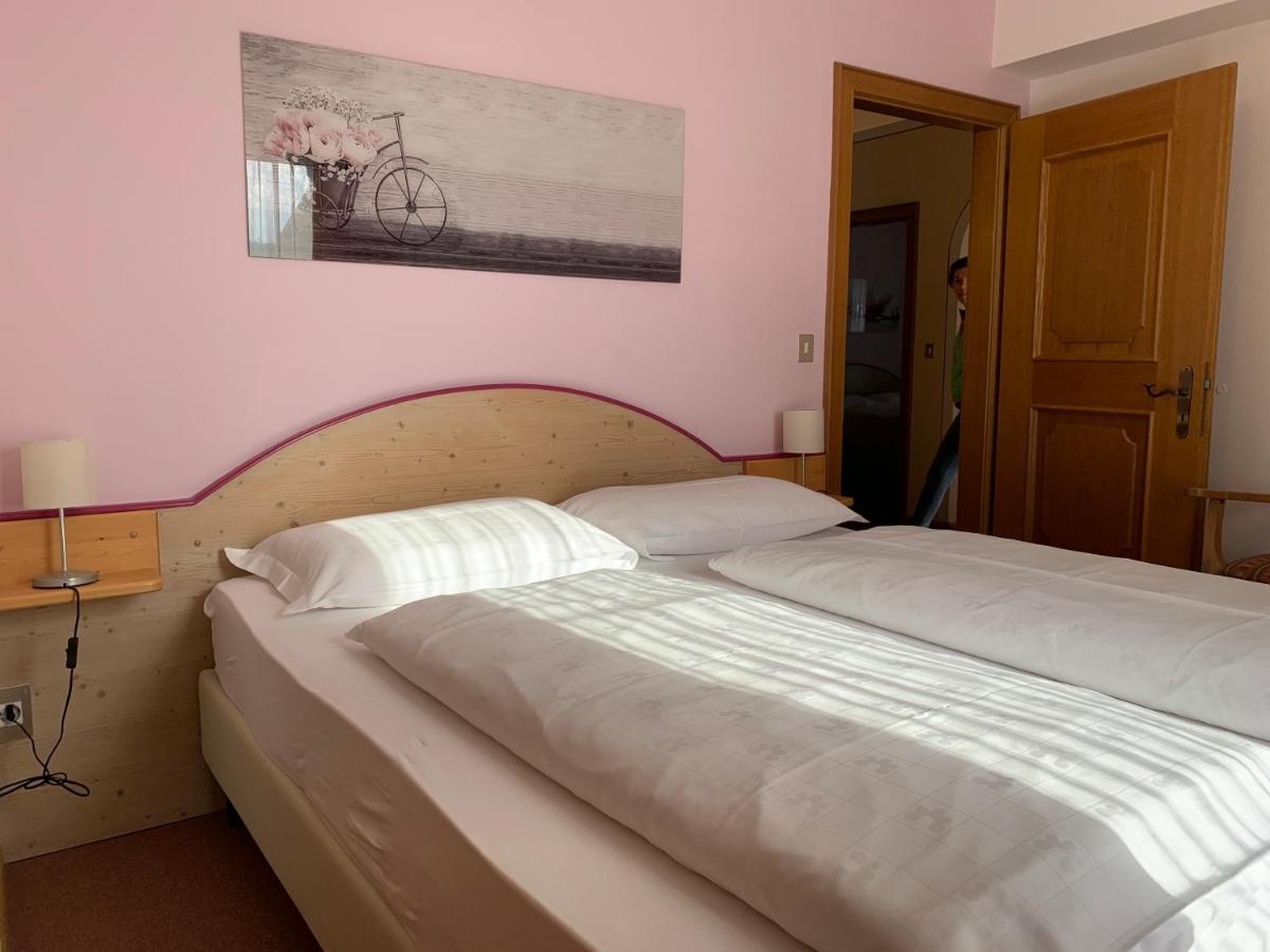 Appartamenti Ladina Campitello di Fassa Exterior foto